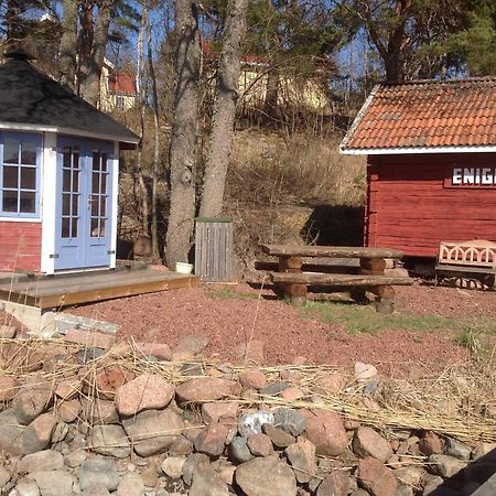 Guesthouse Enigheten Föglö Esterno foto