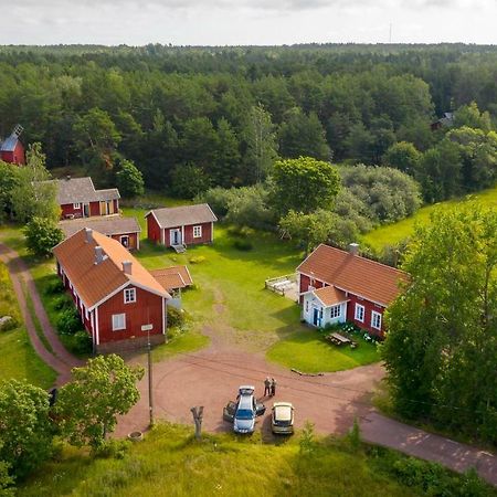 Guesthouse Enigheten Föglö Esterno foto