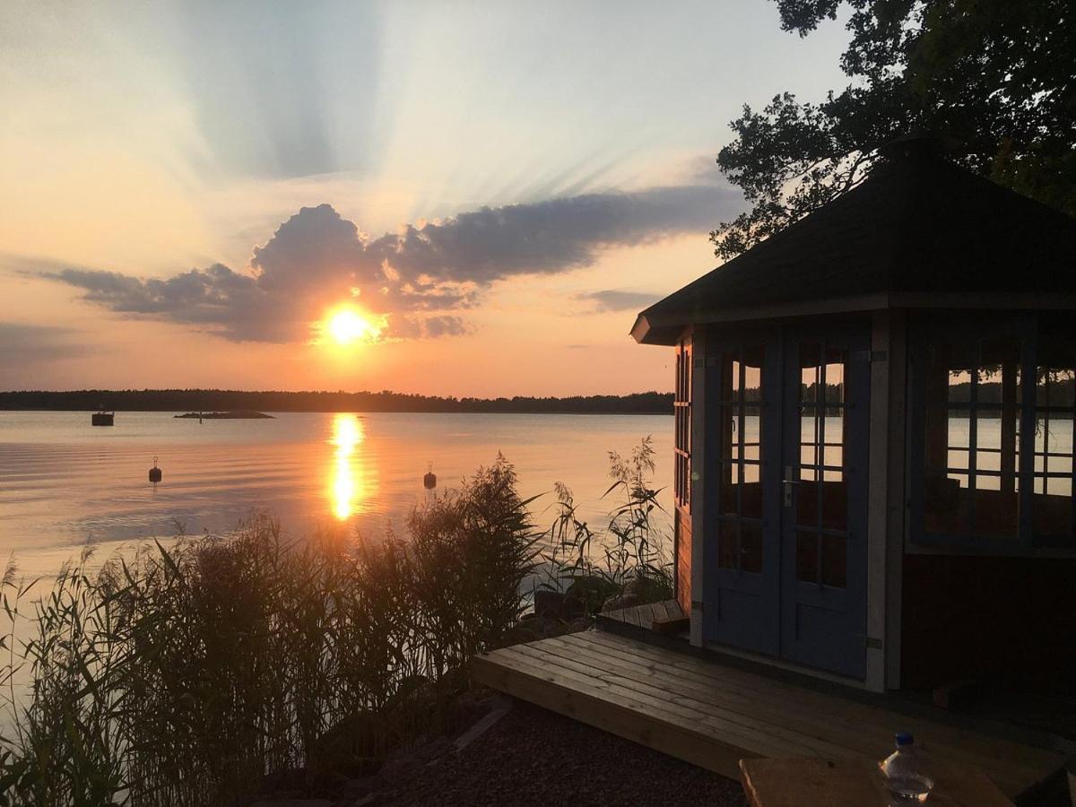 Guesthouse Enigheten Föglö Esterno foto
