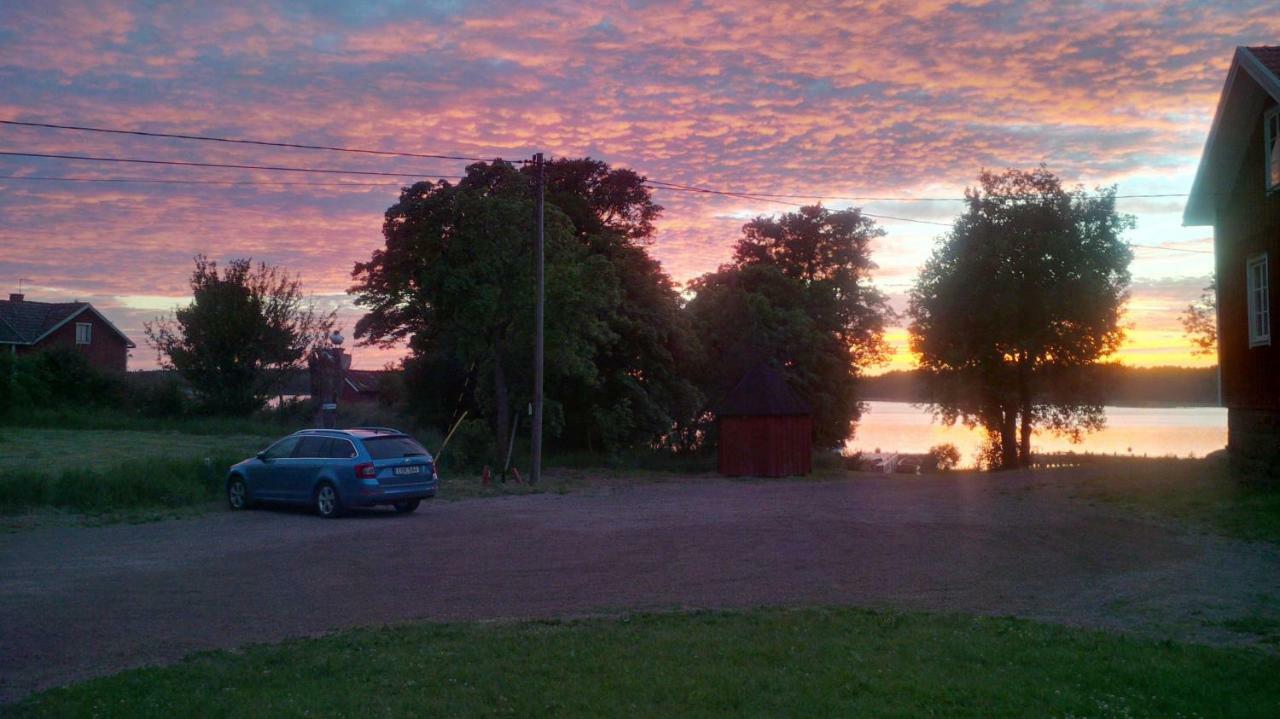 Guesthouse Enigheten Föglö Esterno foto